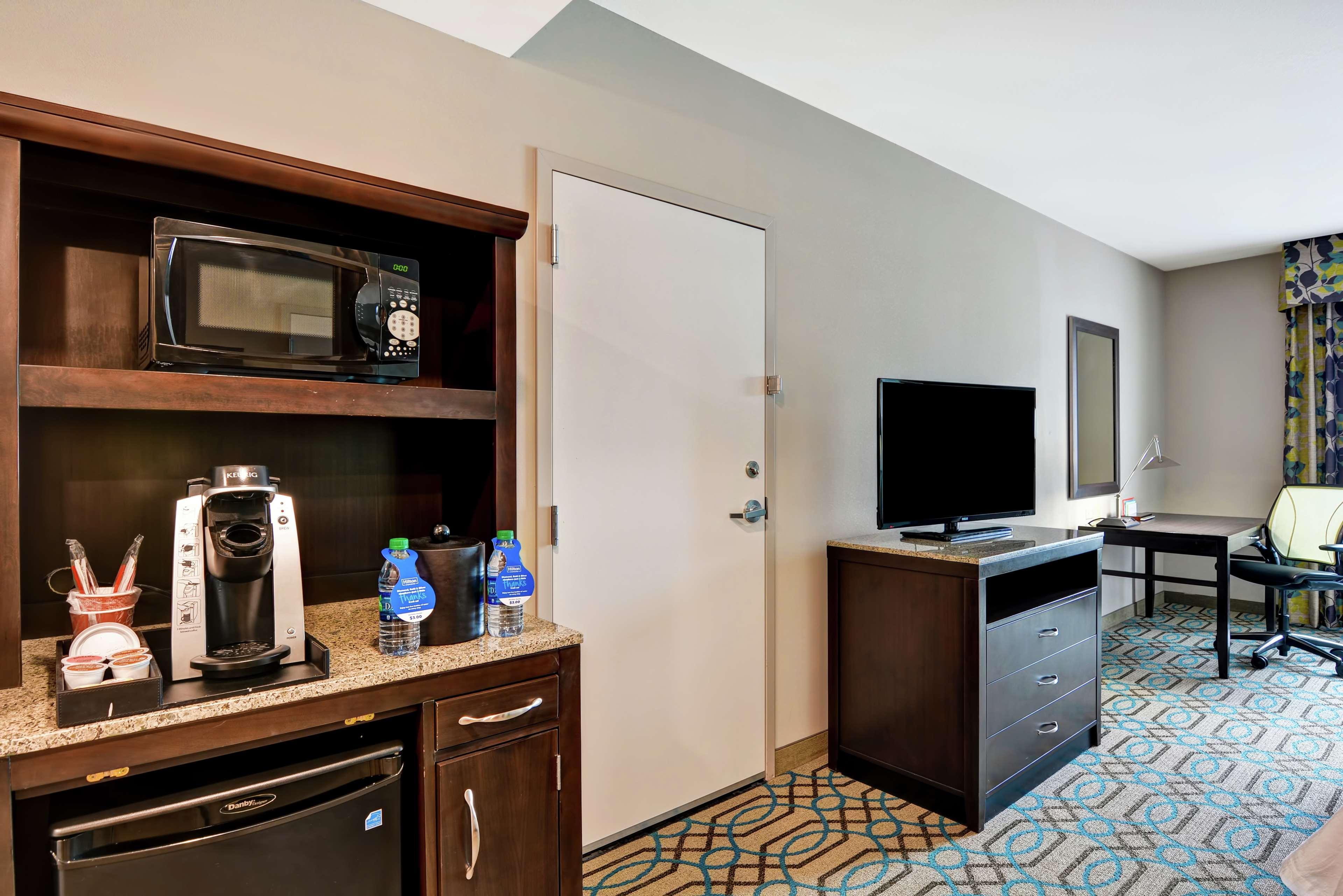 Hilton Garden Inn West Little Rock Exterior photo
